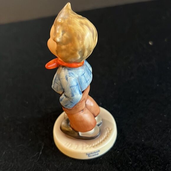 VINTAGE. GOEBEL HUMMEL. MADE IN GERMANY #553 1989. “SCAMP” - Picture 2 of 6